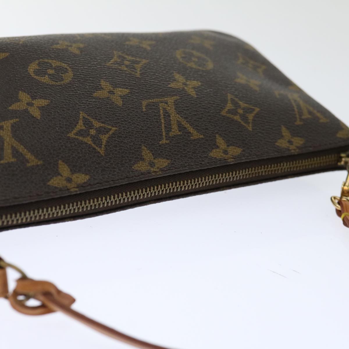 Louis Vuitton Pochette Accessoarer Monogram axelväska