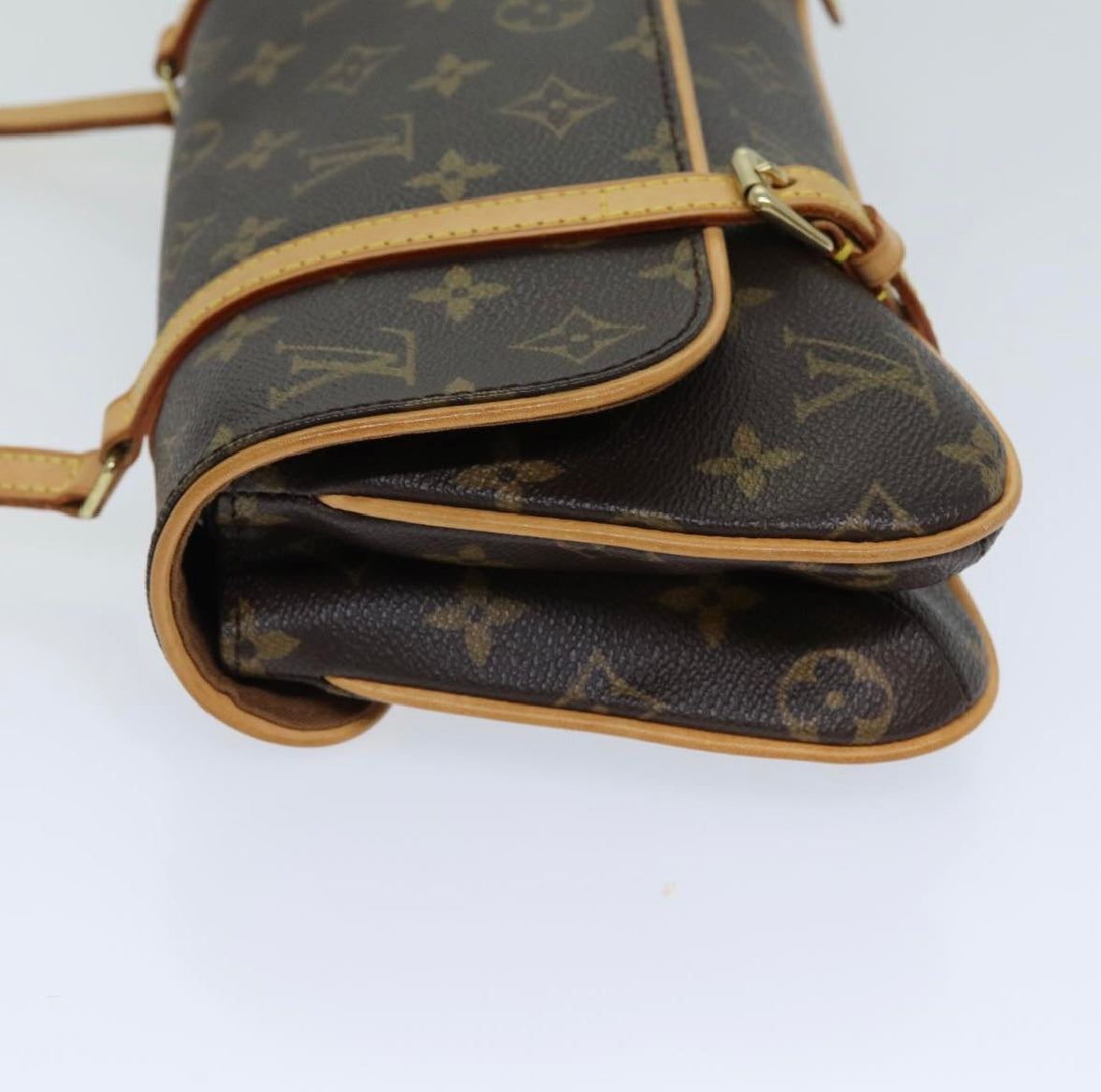 Louis Vuitton Marelle Monogram Shoulderbag