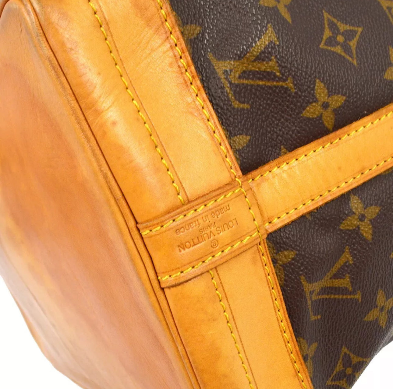 Louis Vuitton Noe Monogram Skuldertaske med snoretræk