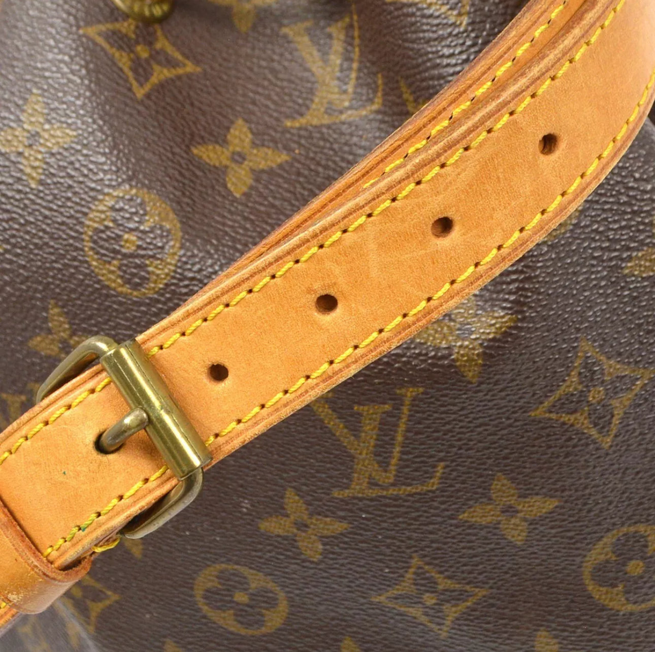 Louis Vuitton Petite Noe Monogram axelväska med dragsko