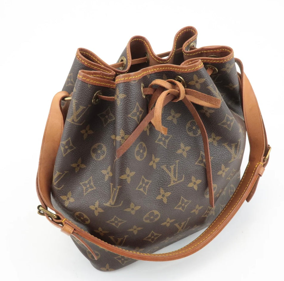 LOUIS VUITTON Petit Noe Monogram Drawstring Shoulderbag