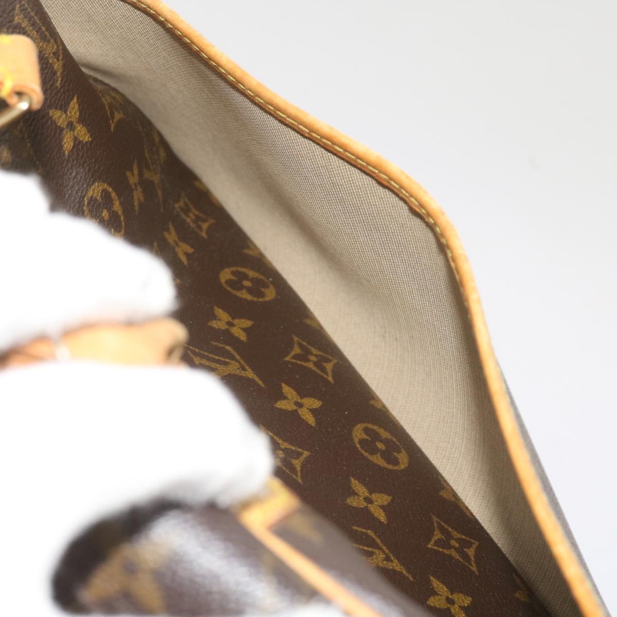 Louis Vuitton Deauville Monogram Hangbag