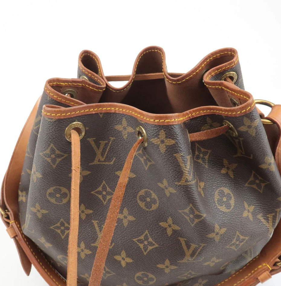 LOUIS VUITTON Petit Noe Monogram Drawstring Shoulderbag