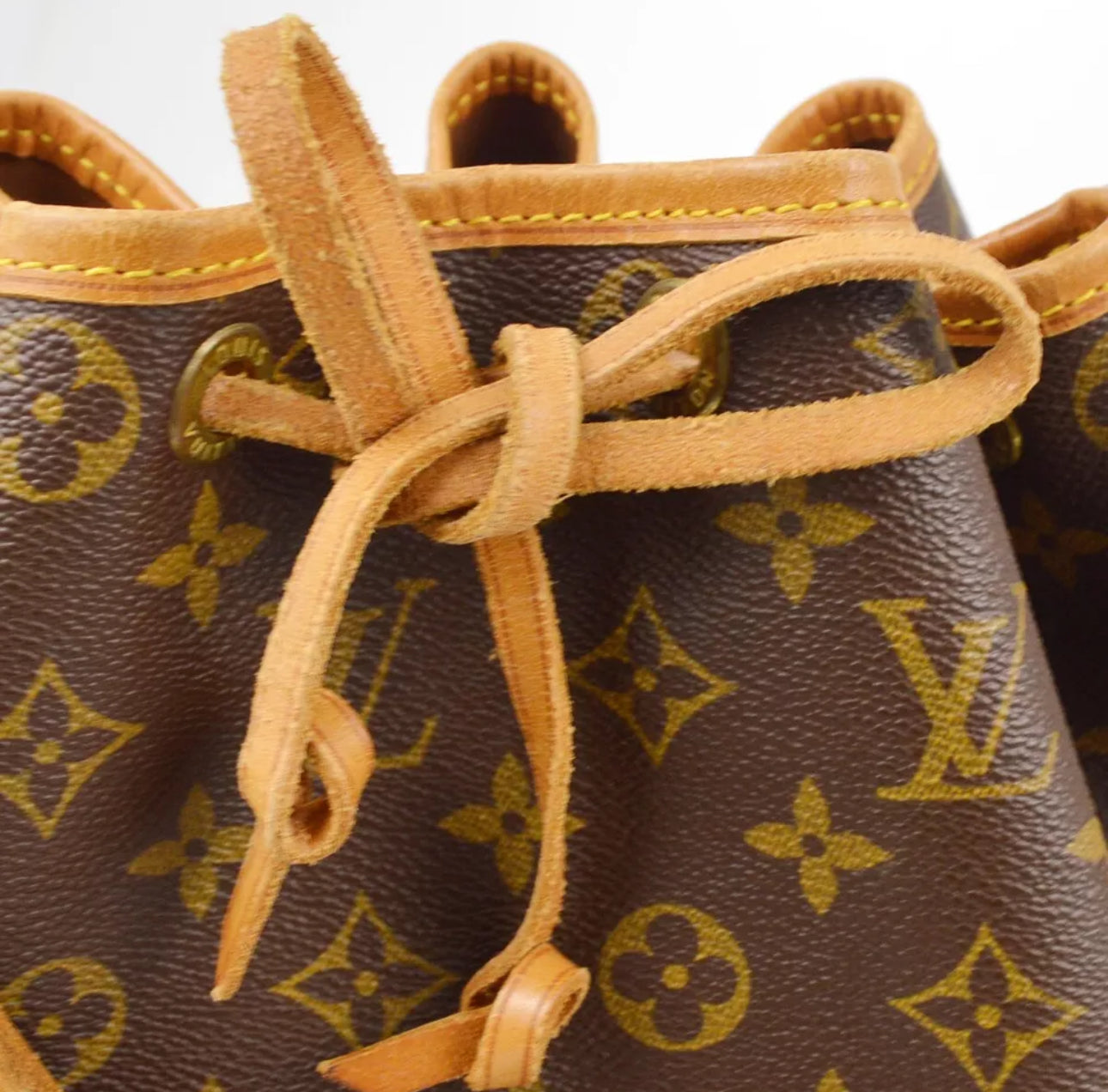 LOUIS VUITTON Noe Monogram Drawstring Shoulderbag