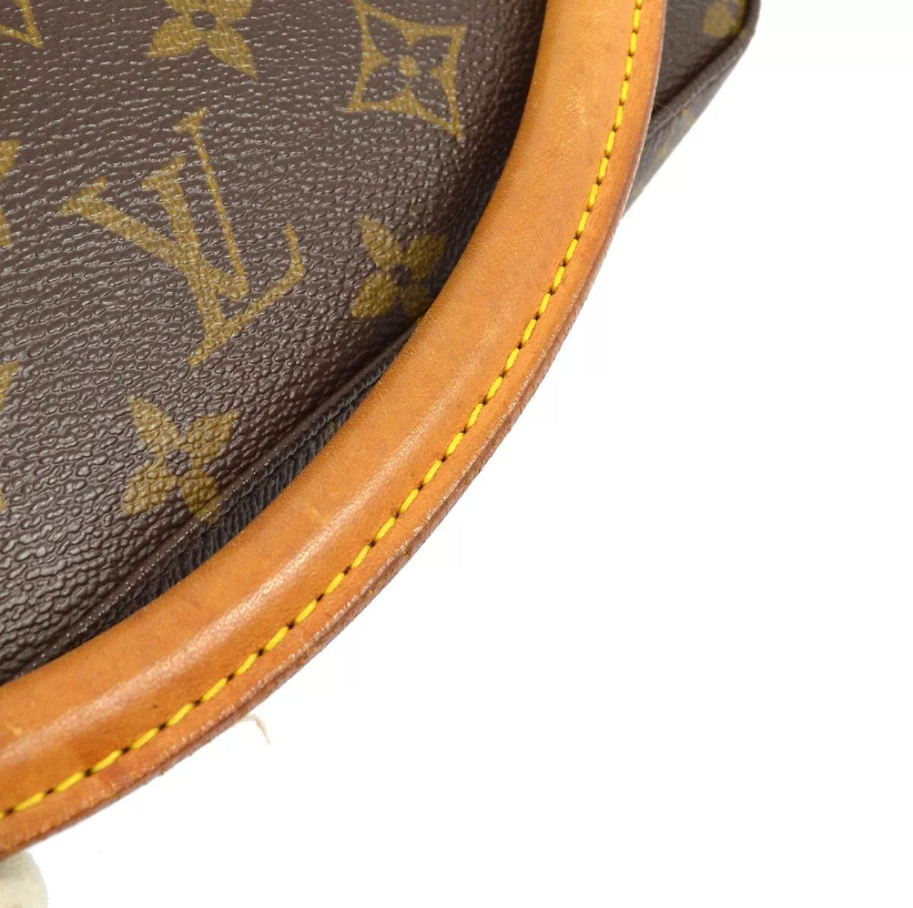 Louis Vuitton Looping MM Monogram Shoulderbag