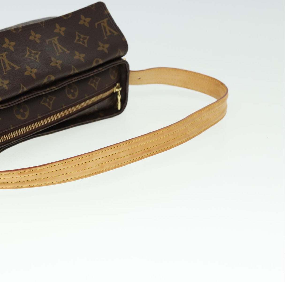 Louis Vuitton Viva Cite MM Monogram Shoulderbag