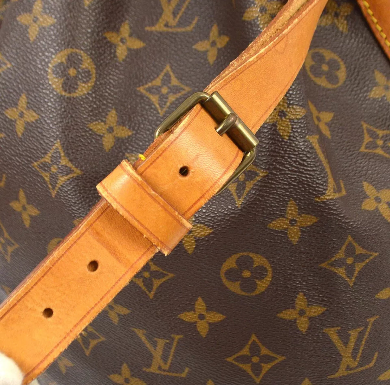 Louis Vuitton Noe Monogram Skuldertaske med snoretræk