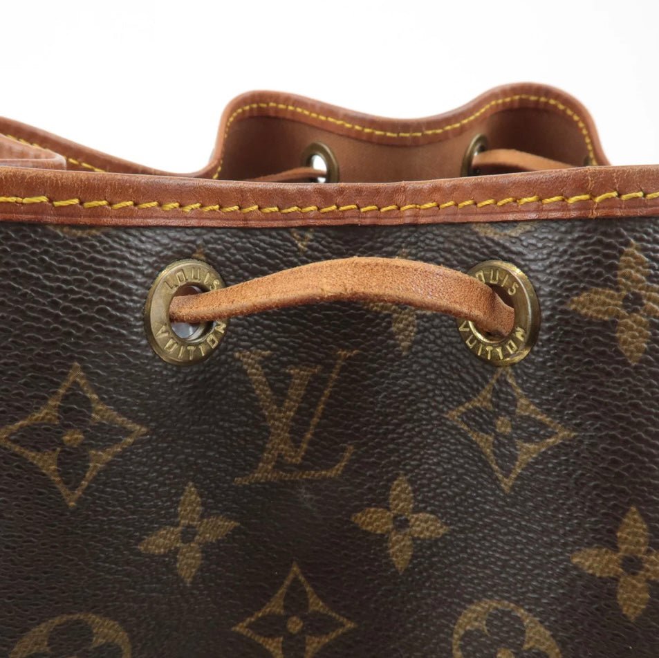 LOUIS VUITTON Petit Noe Monogram Drawstring Shoulderbag