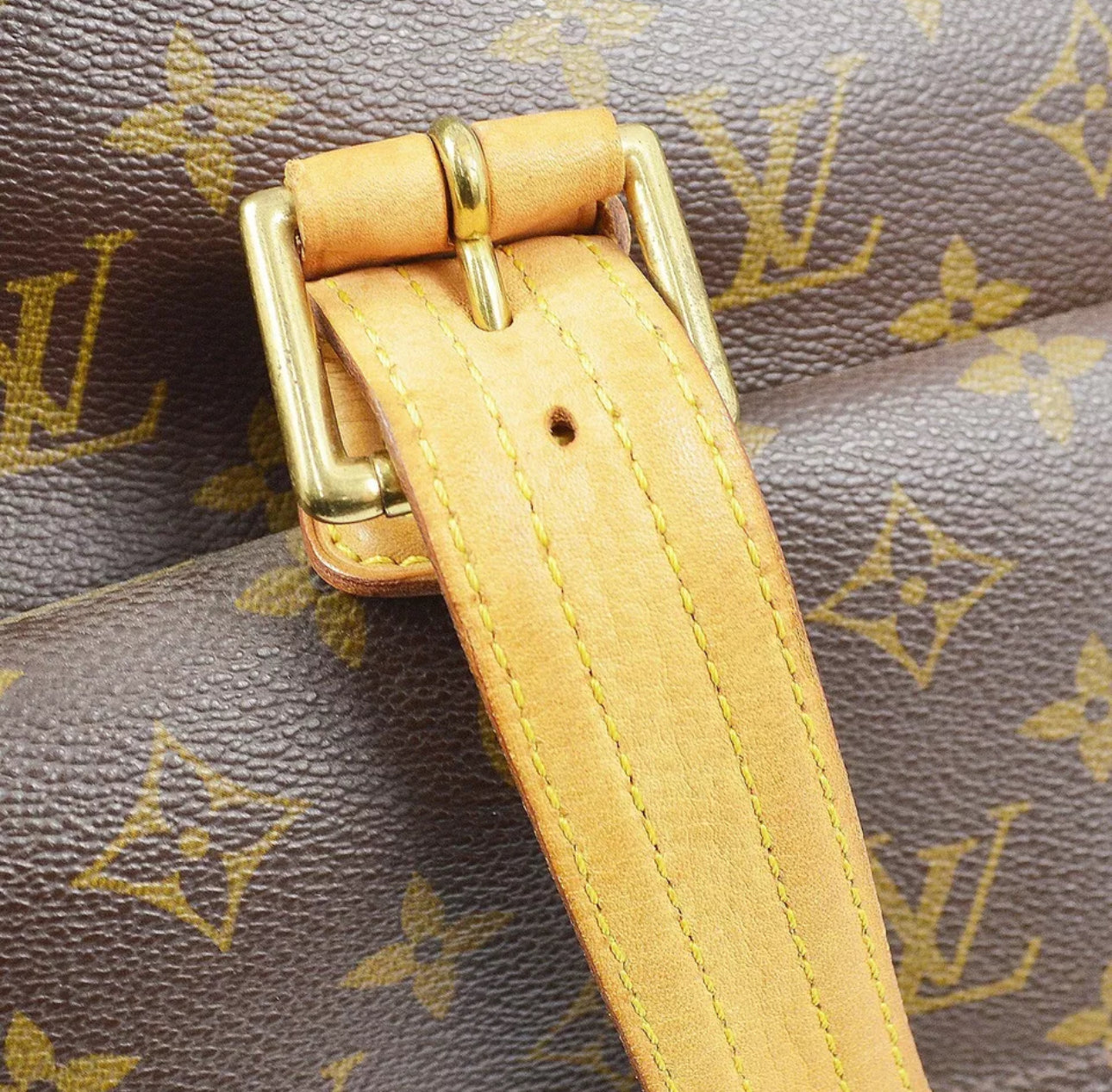 Louis Vuitton Multipli Cite Monogram Shoulderbag