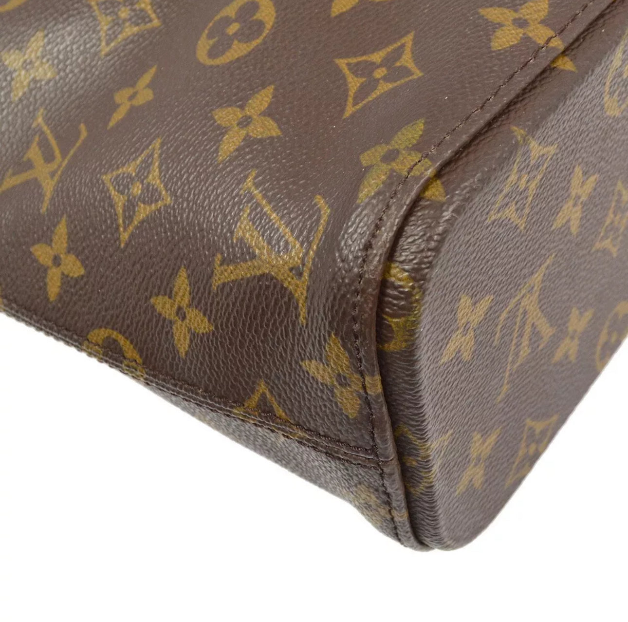 Louis Vuitton Luco Monogram Axelväska