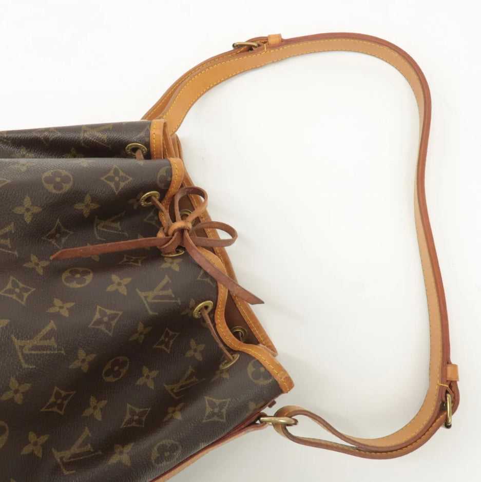 LOUIS VUITTON Noe Monogram Drawstring Shoulderbag