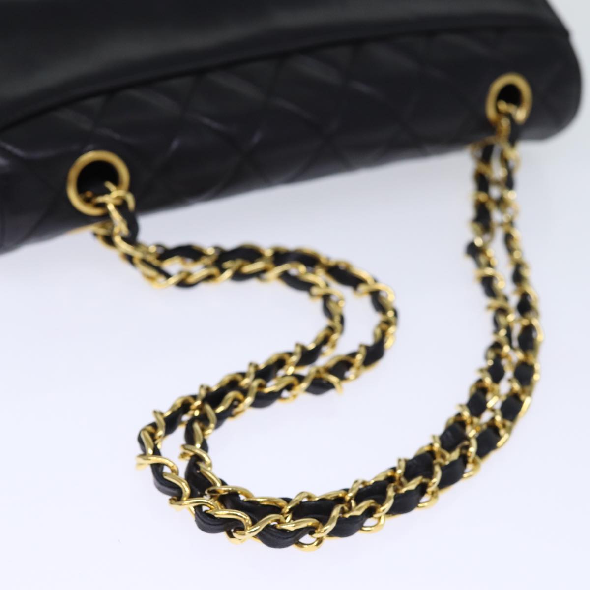 Chanel Lambskin Flap Matelass Chain Axelväska