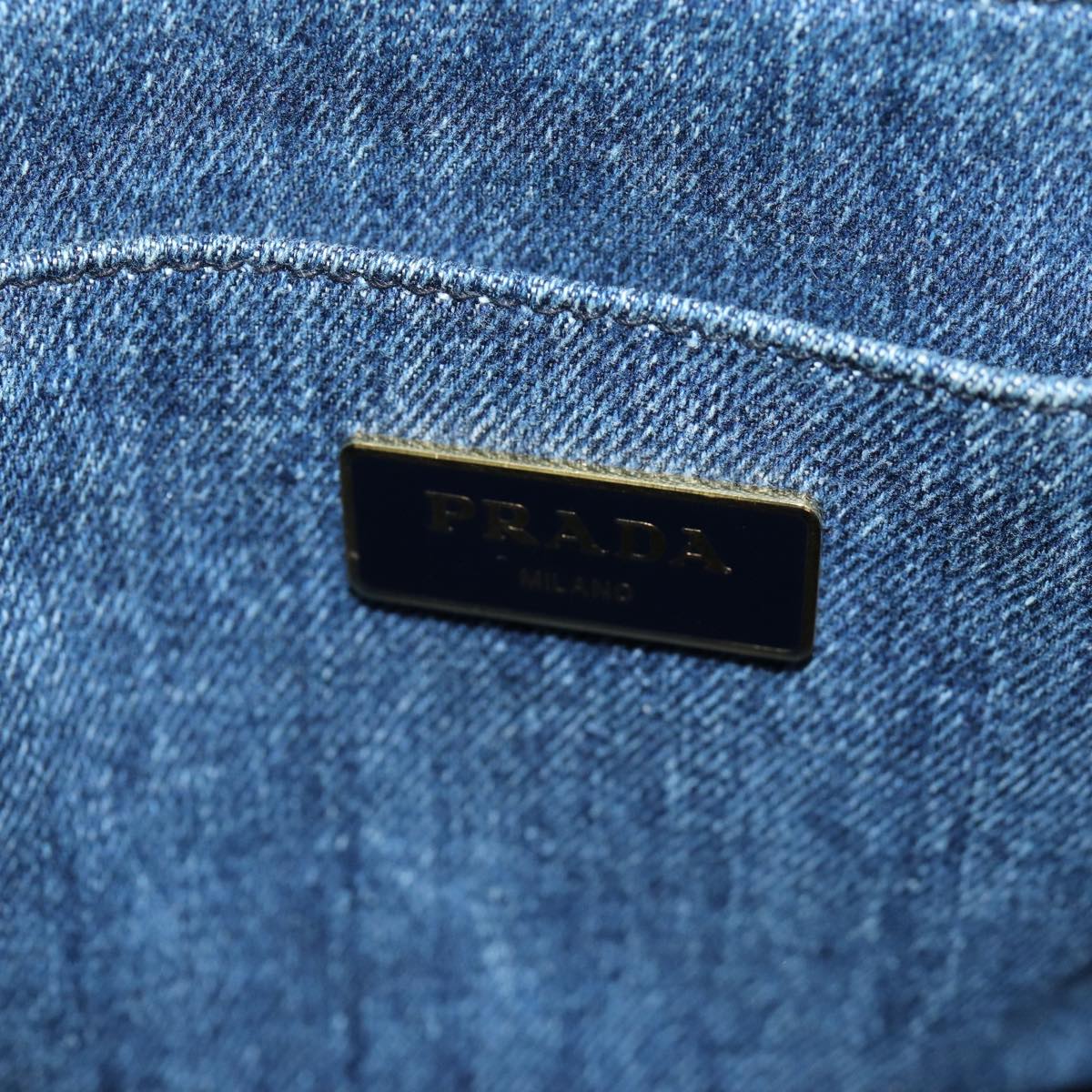 Prada Canapa liten denim handväska