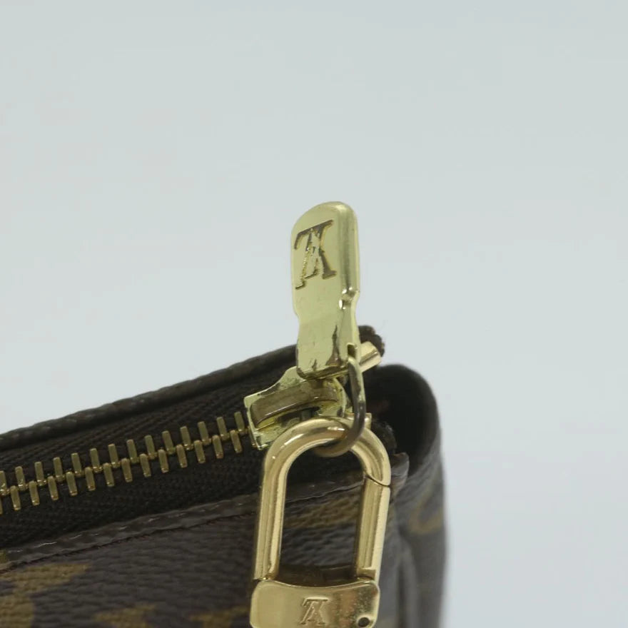 Louis Vuitton Pochette Accessories Monogram Shoulderbag