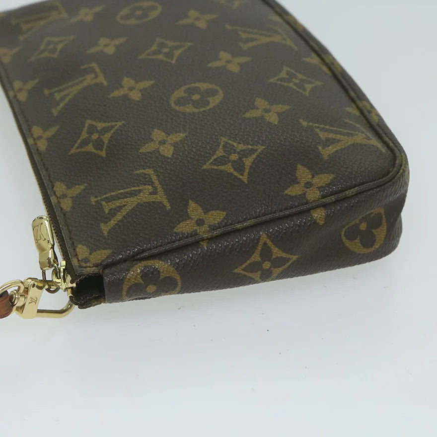 Louis Vuitton Pochette Accessories Monogram Shoulderbag