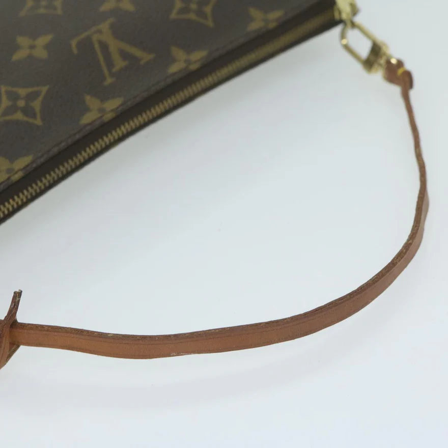 Louis Vuitton Pochette Accessories Monogram Shoulderbag